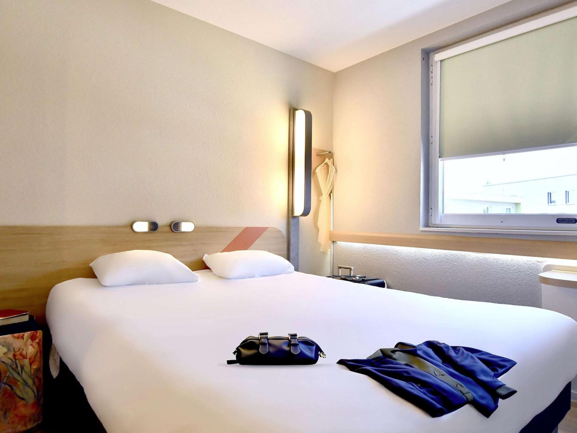 Ibis Budget Nantes Reze Aeroport Екстериор снимка