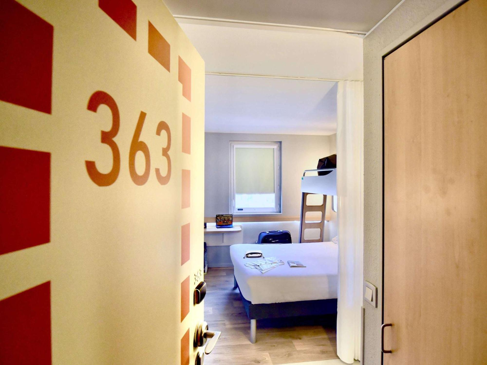 Ibis Budget Nantes Reze Aeroport Екстериор снимка