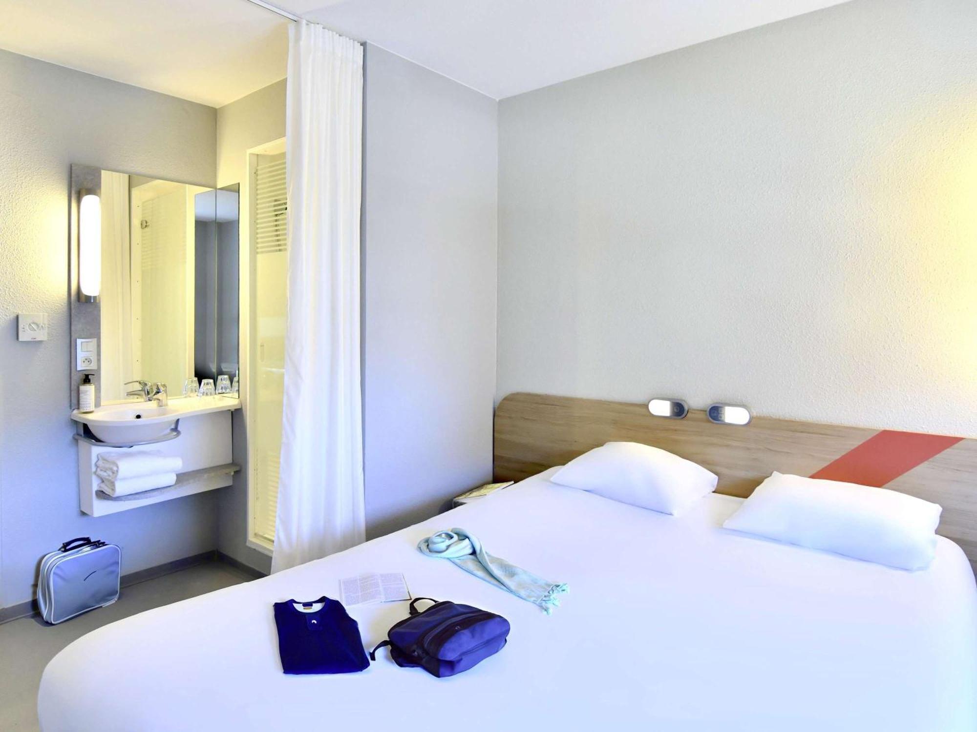 Ibis Budget Nantes Reze Aeroport Екстериор снимка